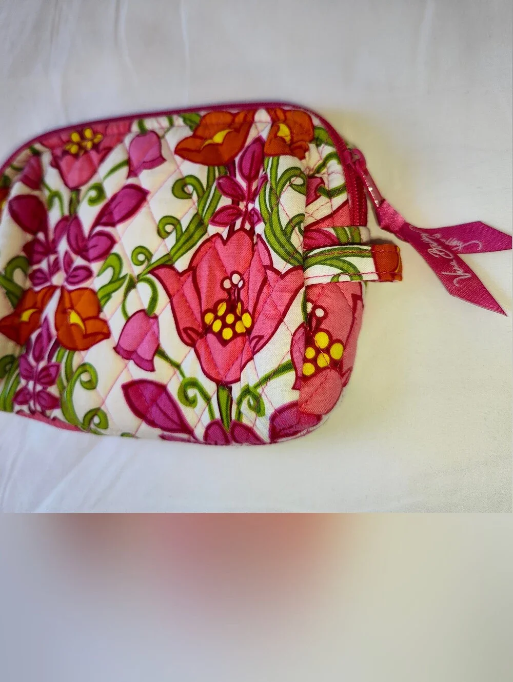 Vera Bradley Quilted Cosmetic Pouch Lilli Bell NWOT Plastic Lined Pink Orange